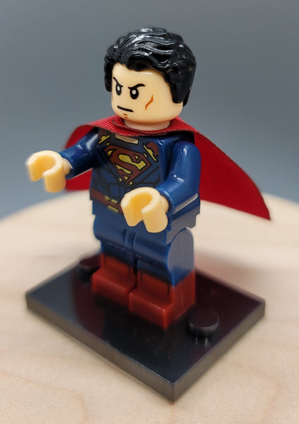 Superman Custom minifigure.   Brand new in package.  Please visit shop, lots more!