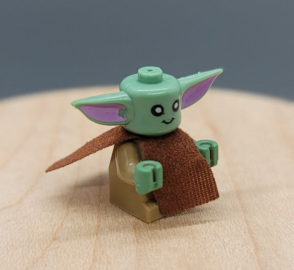 Baby Yoda Custom minifigure. Brand new in package. Please visit shop, lots more! - BeausBricks