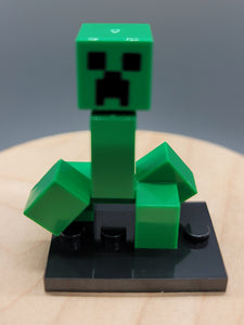 Minecraft Creeper Custom minifigure. Brand new in package. Please visit shop, lots more!