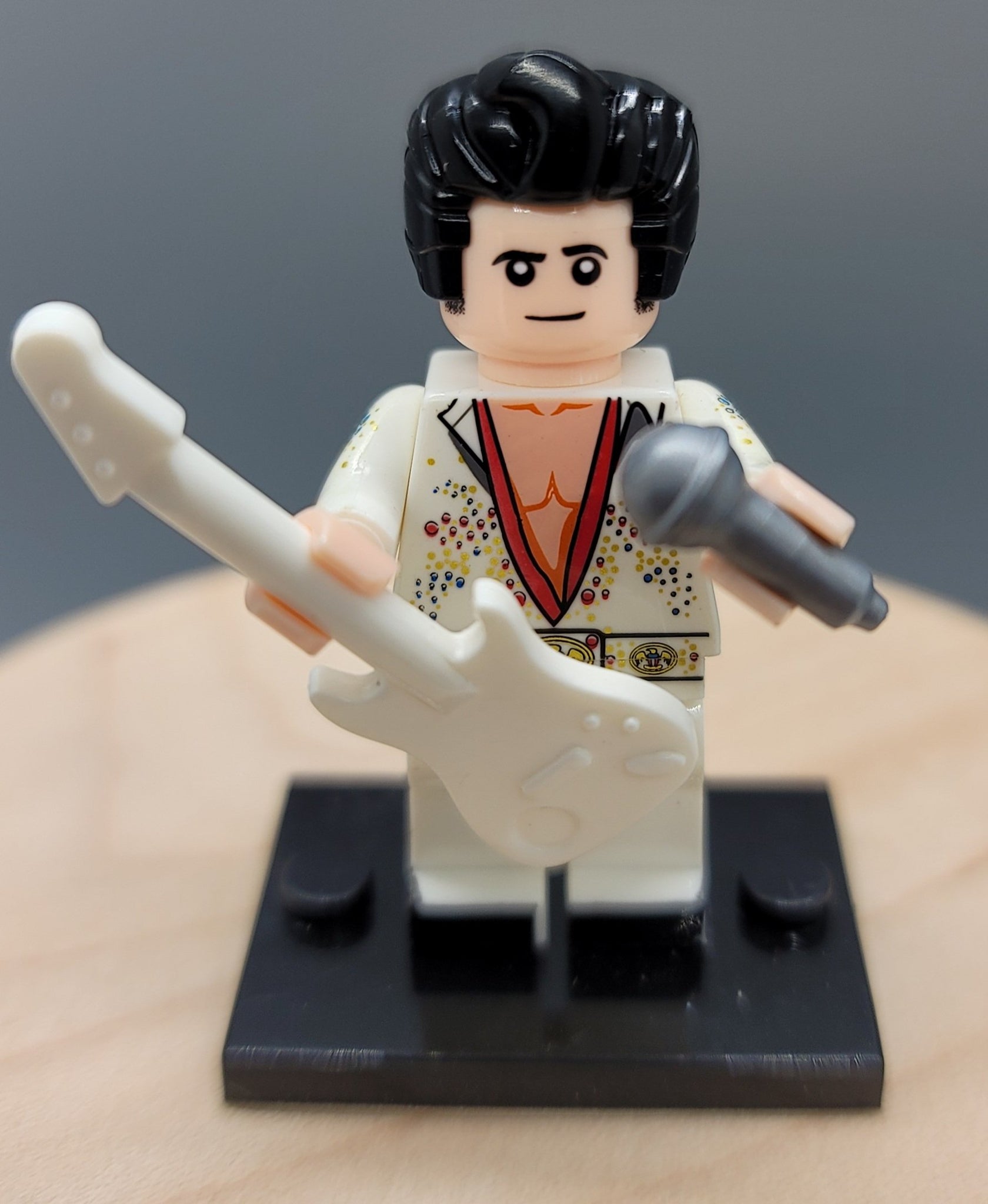 Elvis Presley Custom minifigure.   Brand new in package.  Please visit shop, lots more! - BeausBricks
