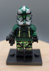 Commander Green Custom minifigure. Brand new in package. Please visit shop, lots more! Free shipping on orders over $35. - BeausBricks