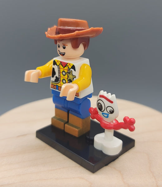 Woody with Forky Custom minifigure. Brand new in package. Please visit shop, lots more!