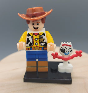Woody with Forky Custom minifigure. Brand new in package. Please visit shop, lots more!