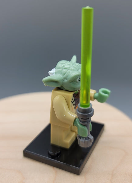 Yoda Custom minifigure by Beaus Bricks. Brand new in package.