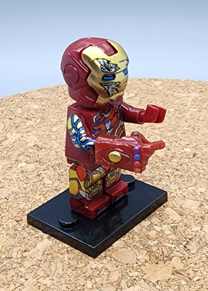Iron Man Custom minifigure by Beaus Bricks.   Brand new in package.  Please visit shop, lots more!