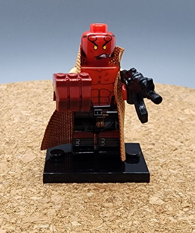 Hellboy Custom minifigure.   Brand new in package.  Please visit shop, lots more!