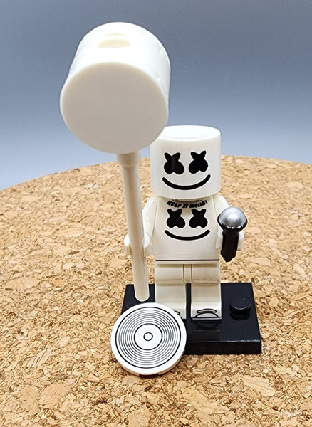 Marshmellow Custom minifigure.   Brand new in package.  Please visit shop, lots more!