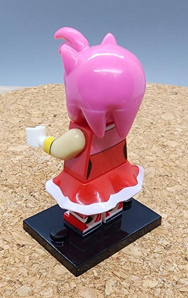 Amy Rose Custom minifigure. Brand new in package. Please visit shop, lots more!