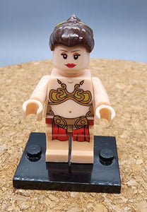 Princess Leia Custom minifigure.   Brand new in package.  Please visit shop, lots more!
