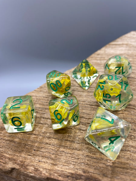 Yellow Wheat Grass Green Numbers Polyhedral Resin Dice Set.   Complete set.