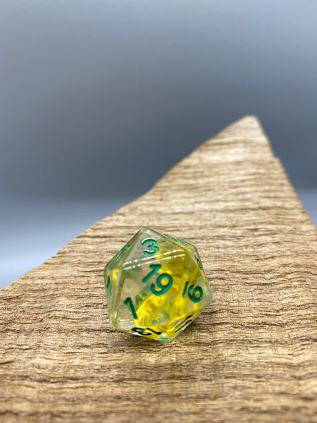 Yellow Wheat Grass Green Numbers Polyhedral Resin Dice Set.   Complete set.